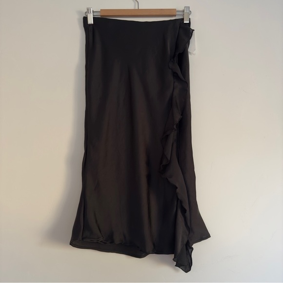 FORGOTTEN GRACE
Satin Ruffle Bias Midi Skirt In black size: XS - Picture 1 of 4